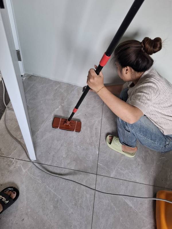 �y�������C��ӲM