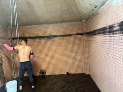 �y�������m�j�Ӥ���M�~