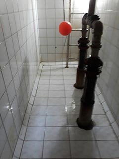 �y���j�ӻW�����M�~